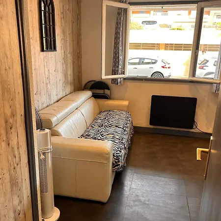 Apartment Adorable
